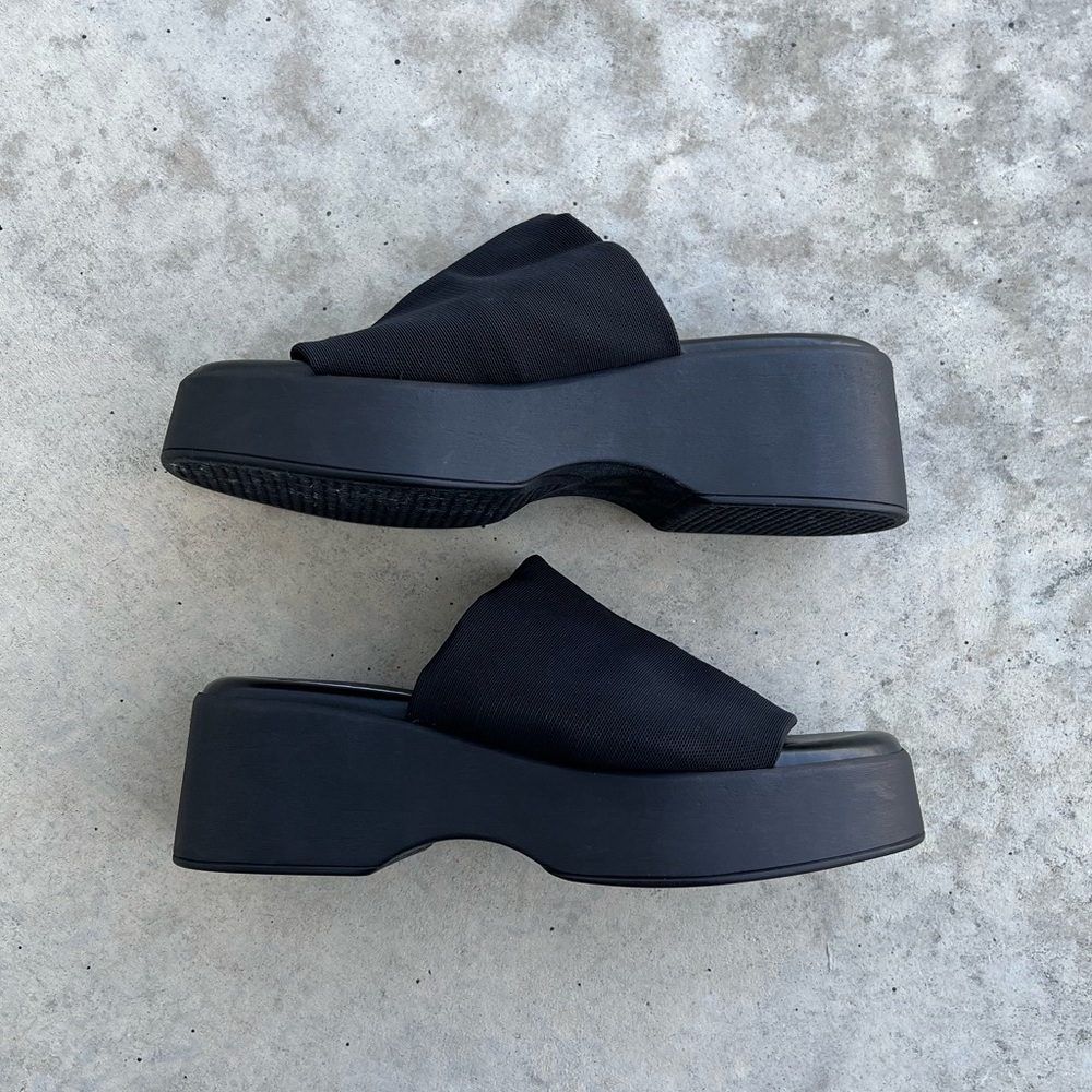Steve Madden Black Chunky Slip On Slinky Platform Sandals 7.5